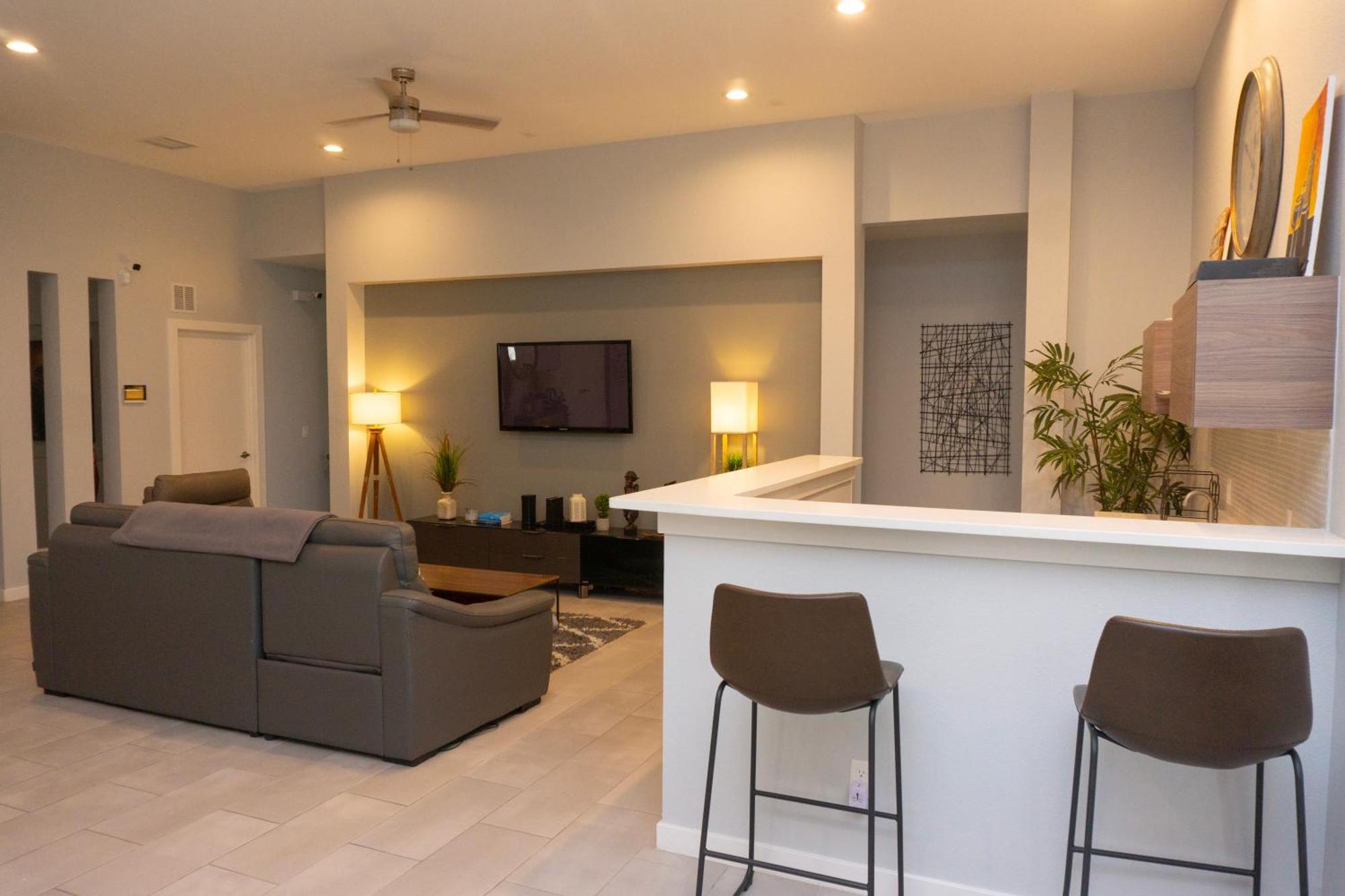 Modern Retreat By Golf Course - 3 Bedrooms And Office Space Horizon City Exterior foto